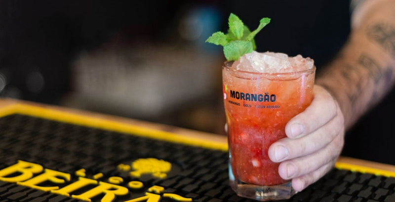 How do you make passion fruit, hibiscus and peach iced tea at home?