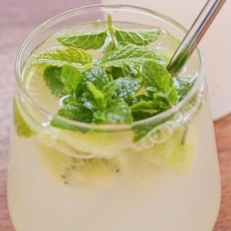 Citrus Virgin Mojito: orange, lemon and mojito mint