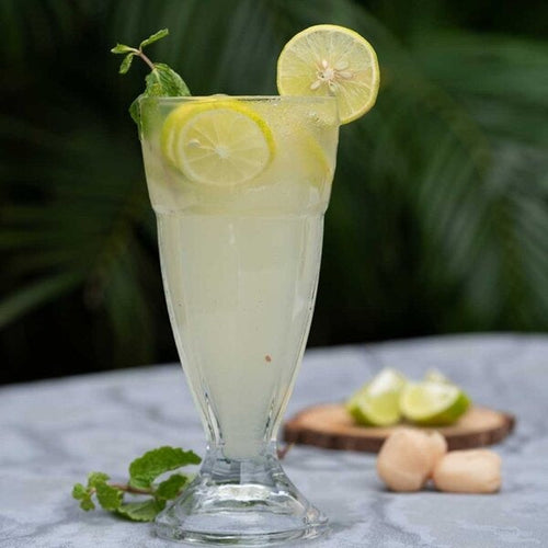 Lychee Lemon Cocktail: a vodka highball with ginger